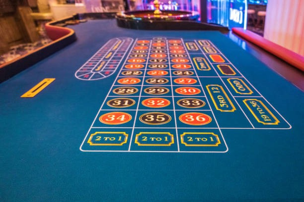 gaya69 platform dashboard showing football markets, live-dealer tables, and slot games