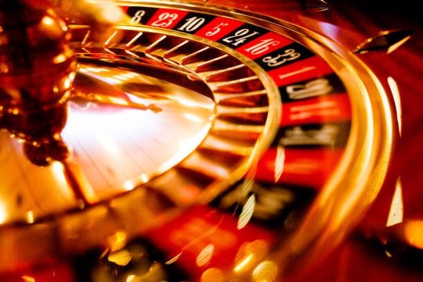 Hot Pot betting interface showing multiple bet options and live dealer camera feed